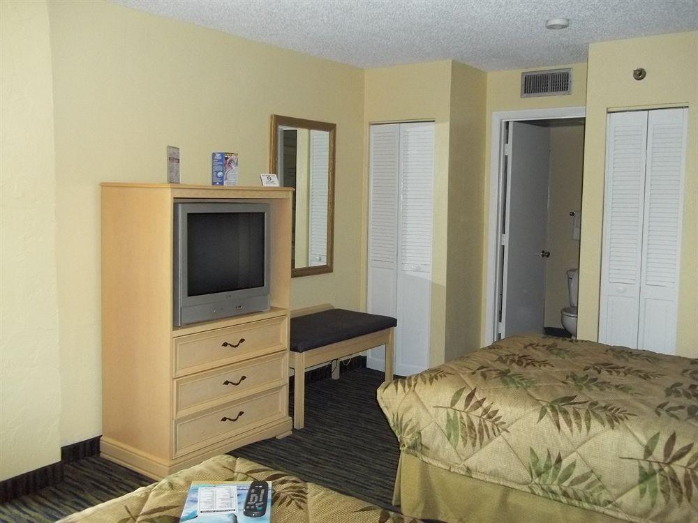 Holiday Inn Express & Suites Oceanfront Daytona Beach Shores By Ihg Zewnętrze zdjęcie