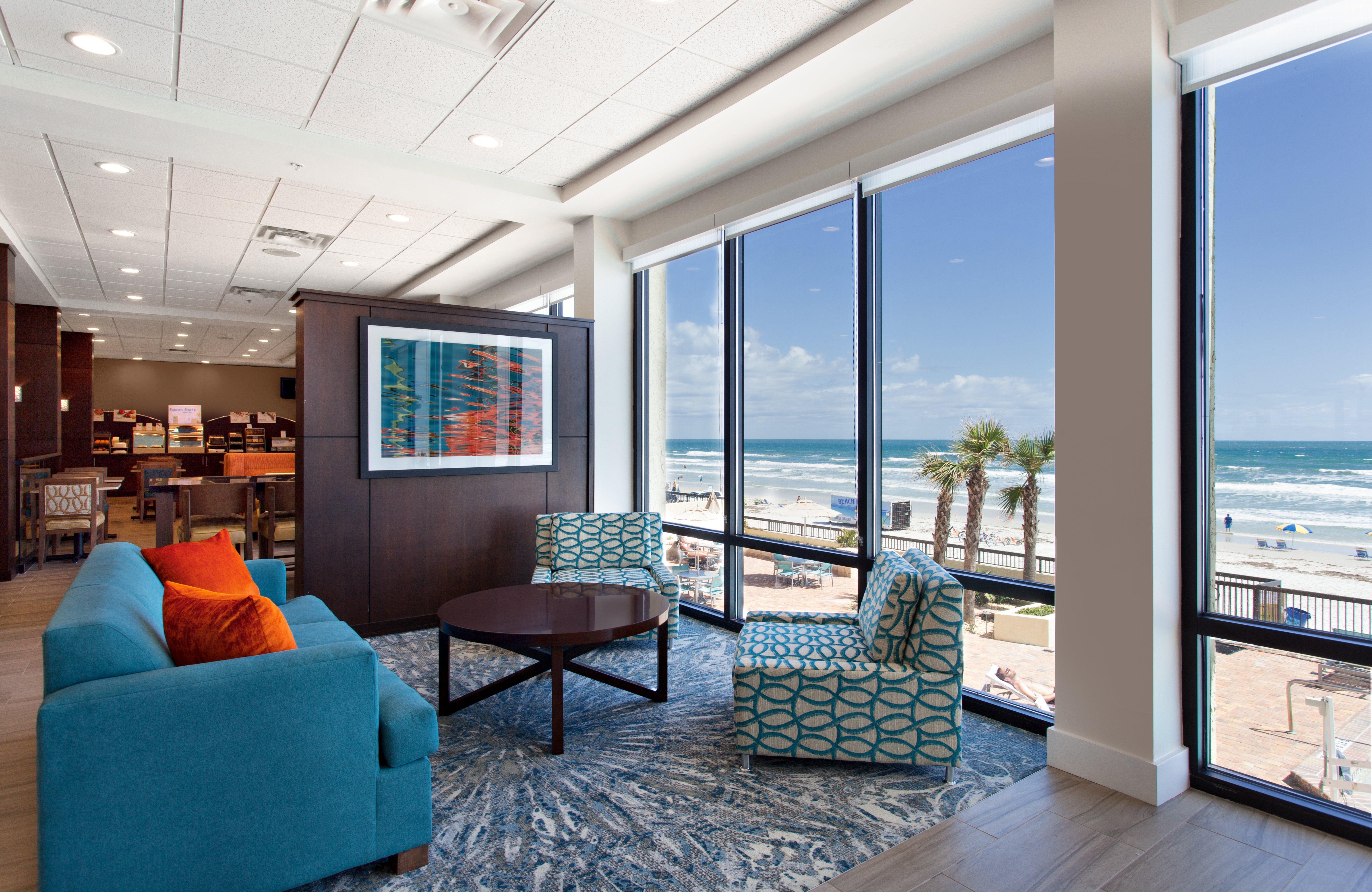 Holiday Inn Express & Suites Oceanfront Daytona Beach Shores By Ihg Zewnętrze zdjęcie