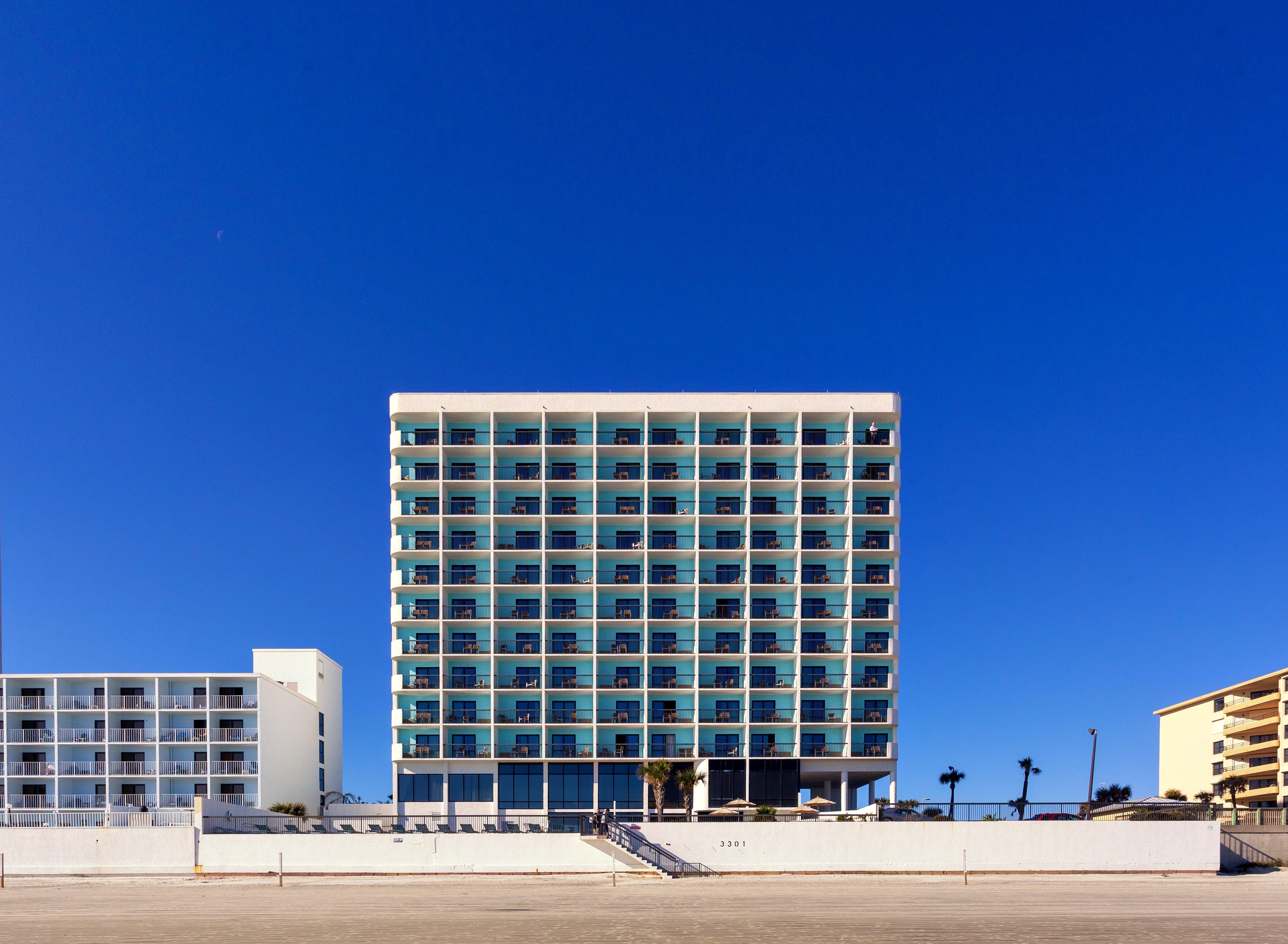 Holiday Inn Express & Suites Oceanfront Daytona Beach Shores By Ihg Zewnętrze zdjęcie