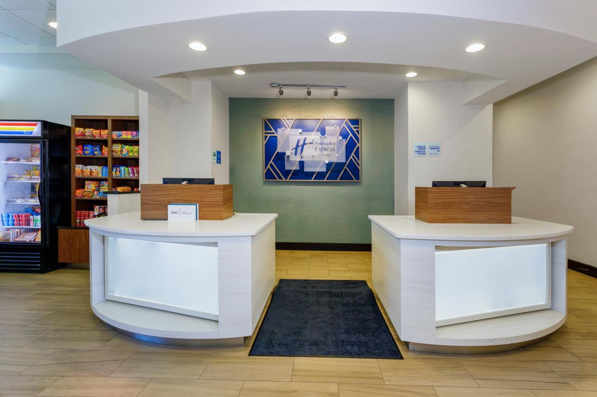 Holiday Inn Express & Suites Oceanfront Daytona Beach Shores By Ihg Zewnętrze zdjęcie